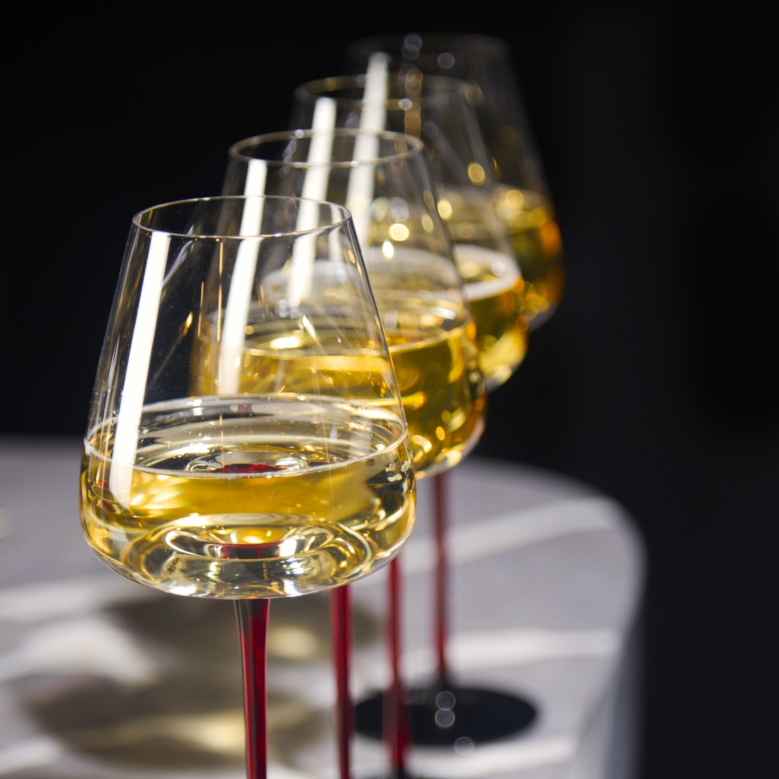 Concave Wine Glasses - 20oz crystal large wine glass set