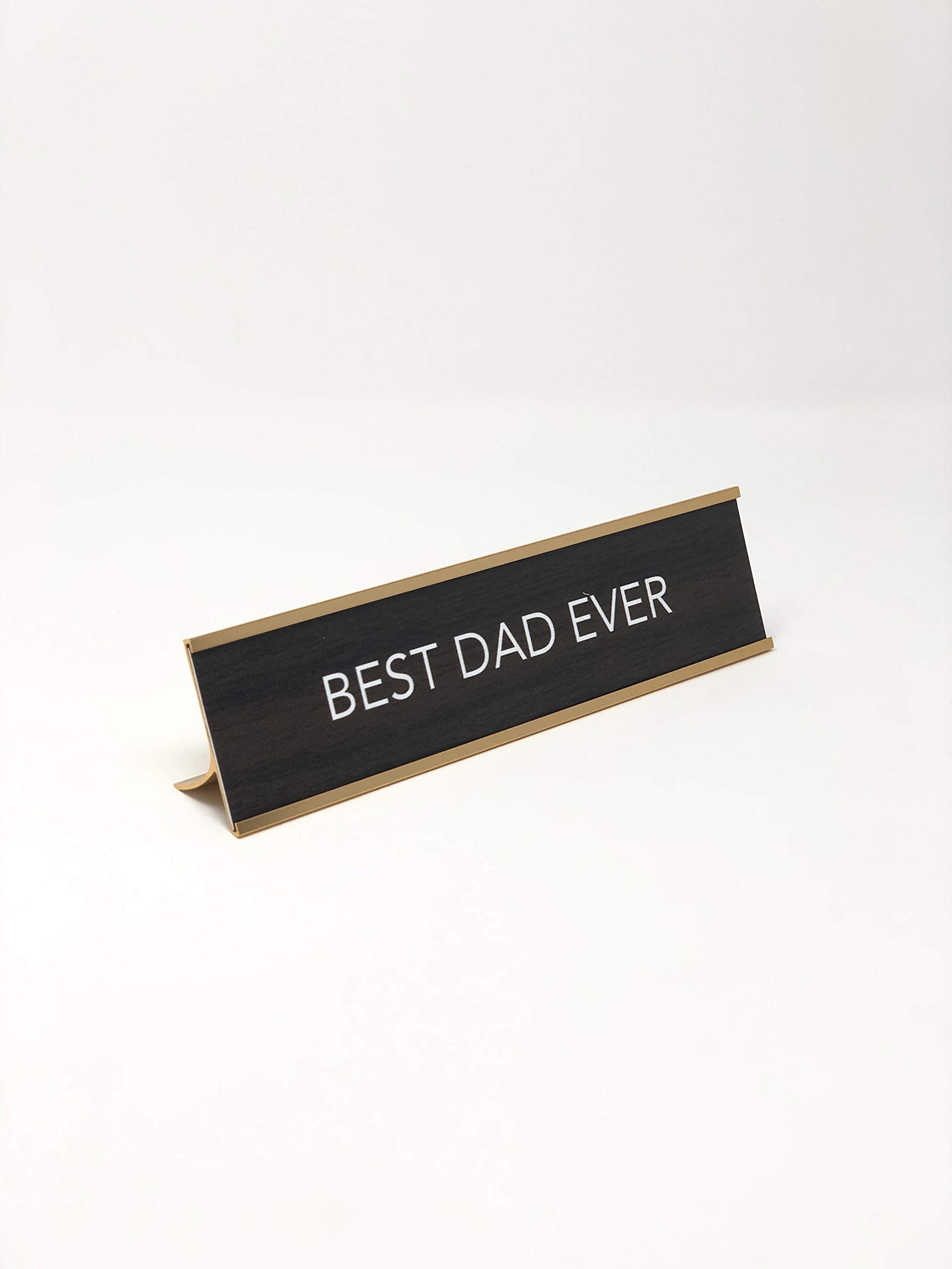 LEMONSODA Nameplate Style Desk Sign (Best Dad Ever) - Brown & Gold - Lemonsoda