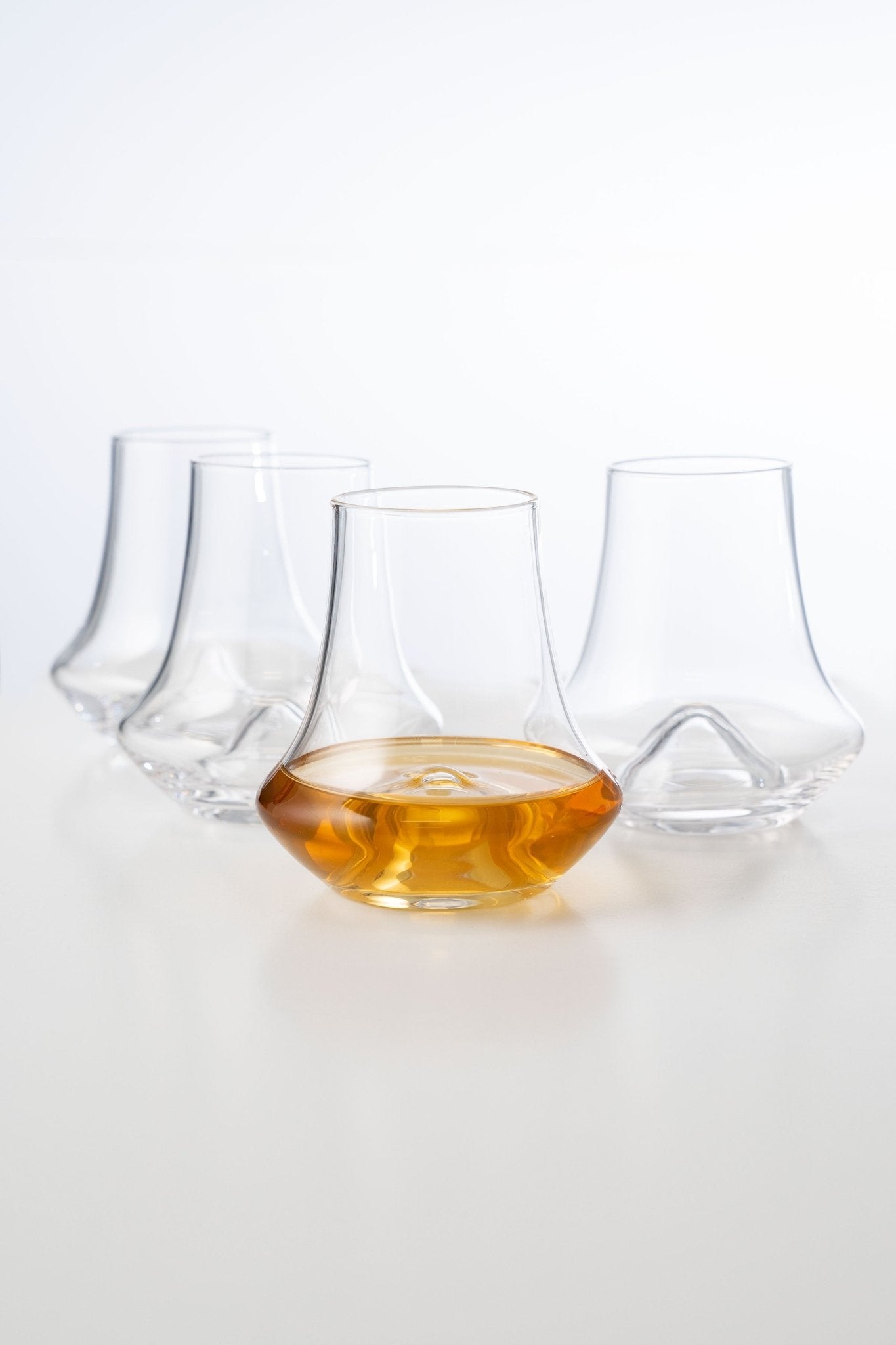Whiskey Snifter Glasses - Set of 2/4 -  (250 mL / 8.5 fl. oz)